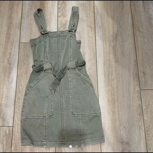 American Eagle green dress.